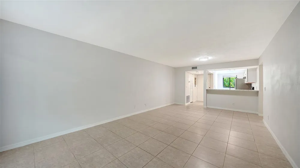 1720 GLENHOUSE DRIVE #326 Sarasota, FL 34231