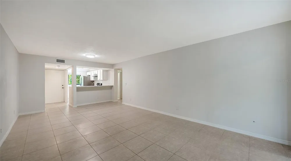 1720 GLENHOUSE DRIVE #326 Sarasota, FL 34231