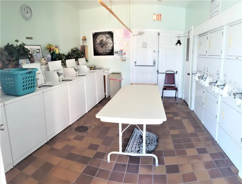 3440 41ST AVE SOUTH #187 St Petersburg, FL 33711