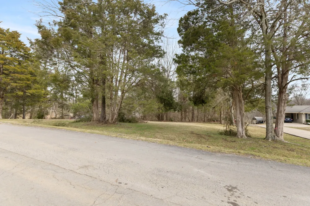 118 Mallard Dr Hendersonville, TN 37075