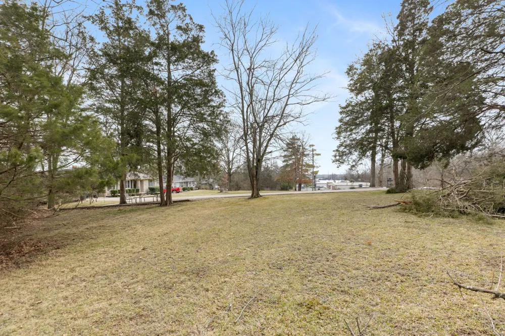 118 Mallard Dr Hendersonville, TN 37075