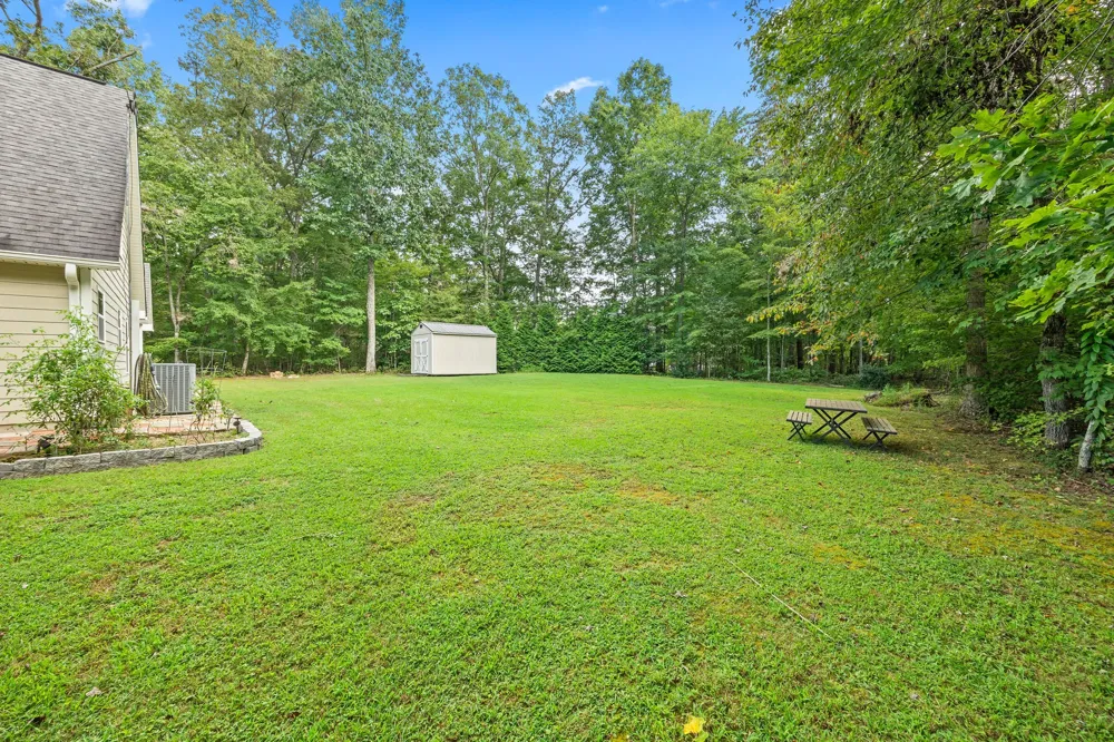 159 Honeysuckle Rd Pikeville, TN 37367