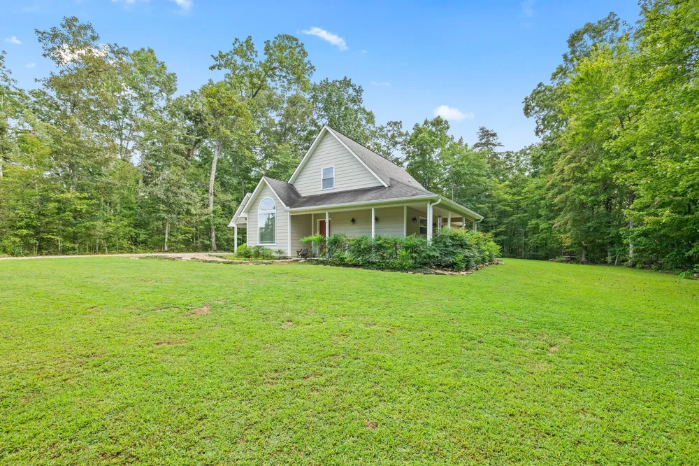 159 Honeysuckle Rd Pikeville, TN 37367