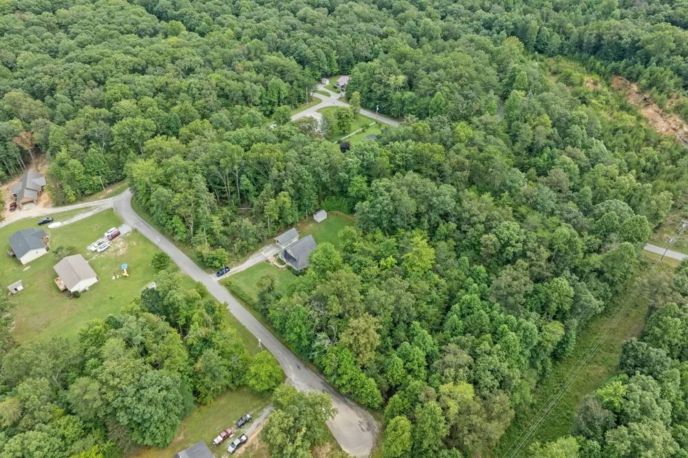 159 Honeysuckle Rd Pikeville, TN 37367