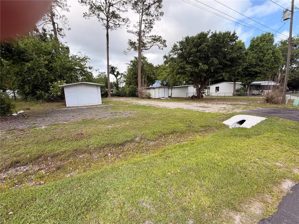 ARMADILLO ROAD Astor, FL 32102