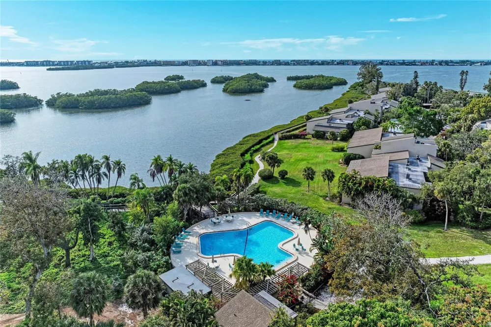 1709 CLOWER CREEK DRIVE #205 Sarasota, FL 34231