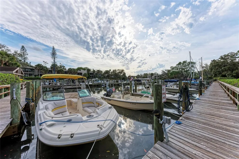 1709 CLOWER CREEK DRIVE #205 Sarasota, FL 34231