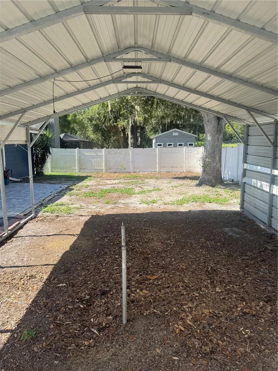 2376 WINDSOR OAKS AVENUE Lutz, FL 33549