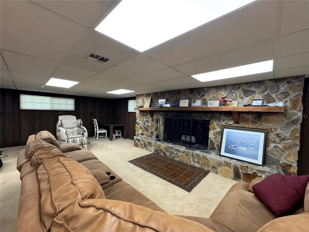 607 W STATE ROAD 630 Frostproof, FL 33843