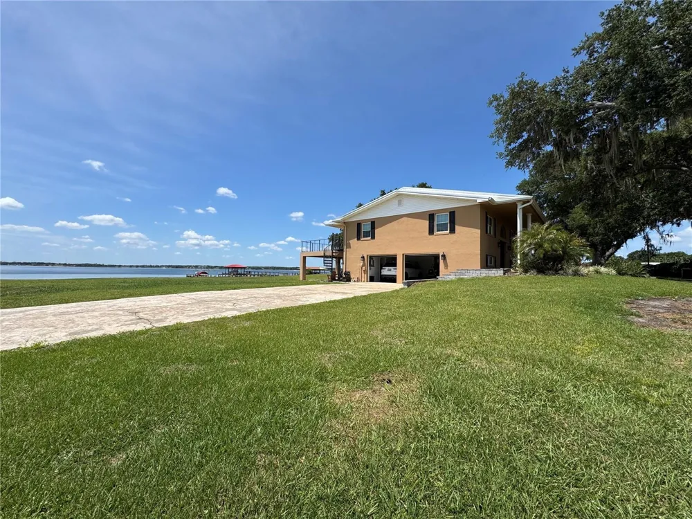 607 W STATE ROAD 630 Frostproof, FL 33843
