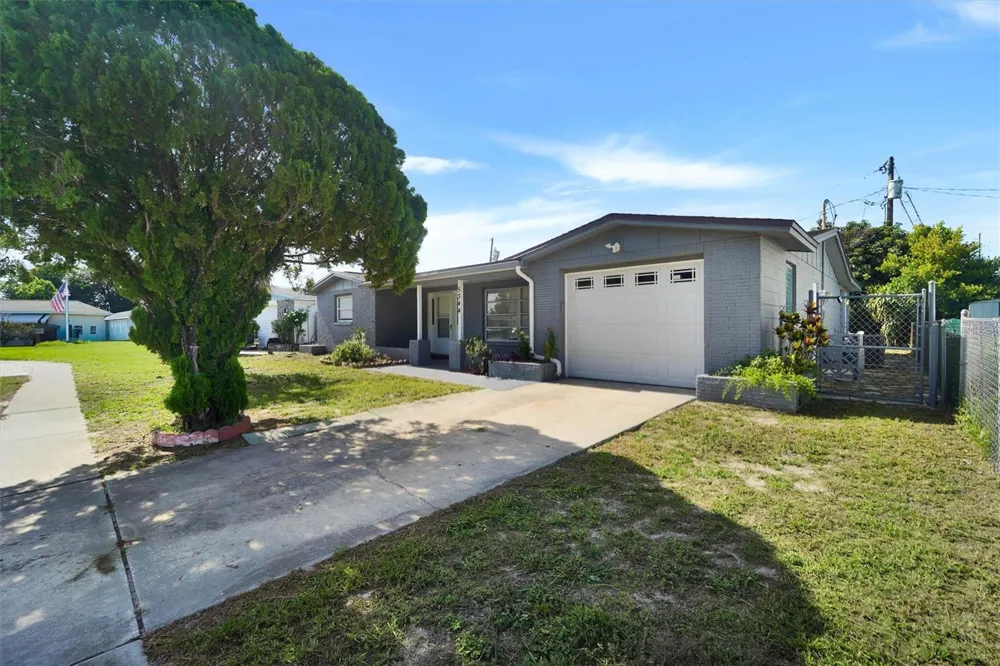 5344 NANCY LANE Holiday, FL 34690