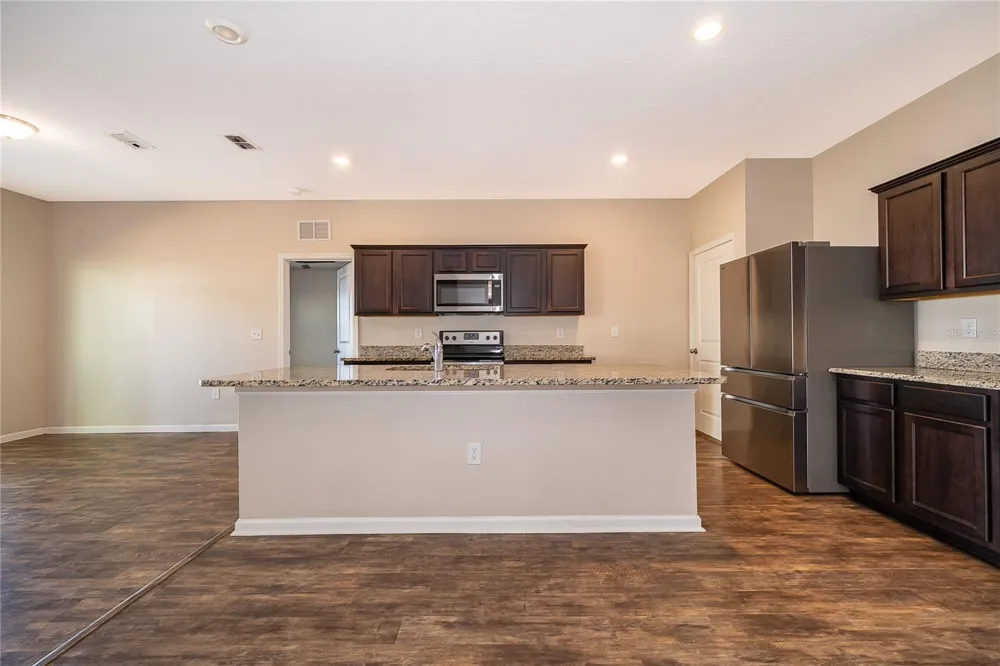 15824 SURFBIRD COURT Mascotte, FL 34753