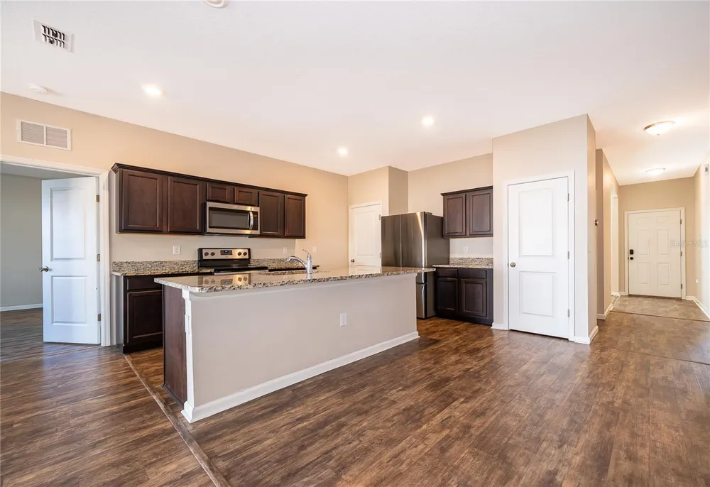 15824 SURFBIRD COURT Mascotte, FL 34753