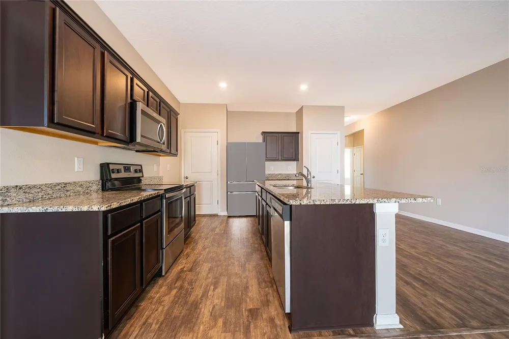 15824 SURFBIRD COURT Mascotte, FL 34753