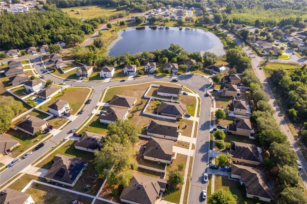 15824 SURFBIRD COURT Mascotte, FL 34753