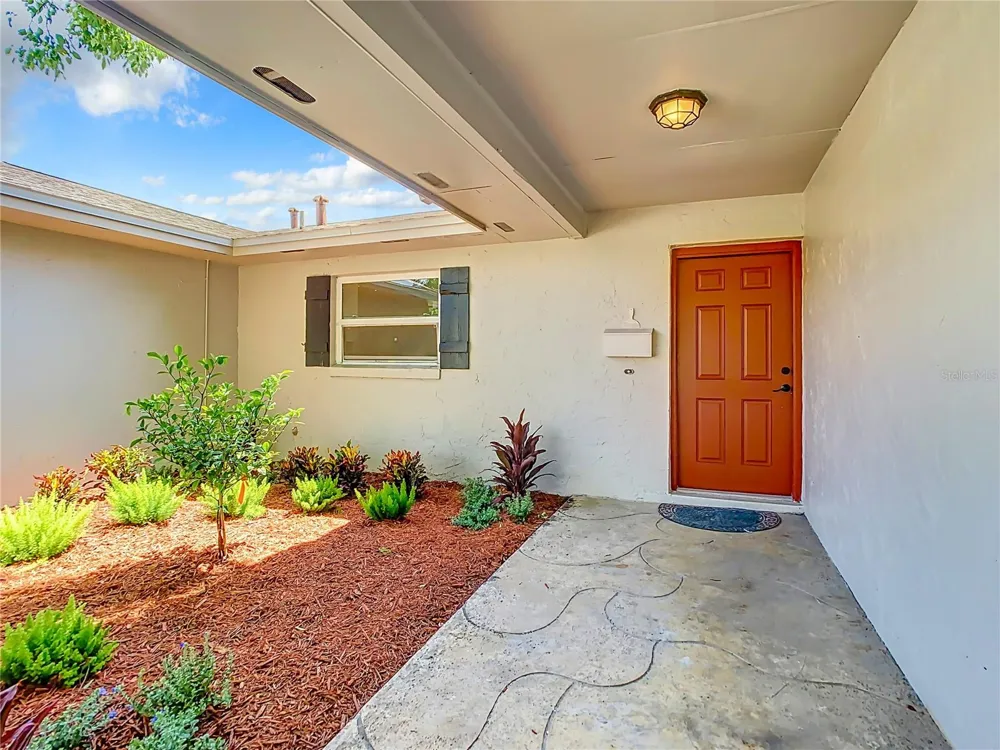 2642 BROOKSIDE COURT Maitland, FL 32751