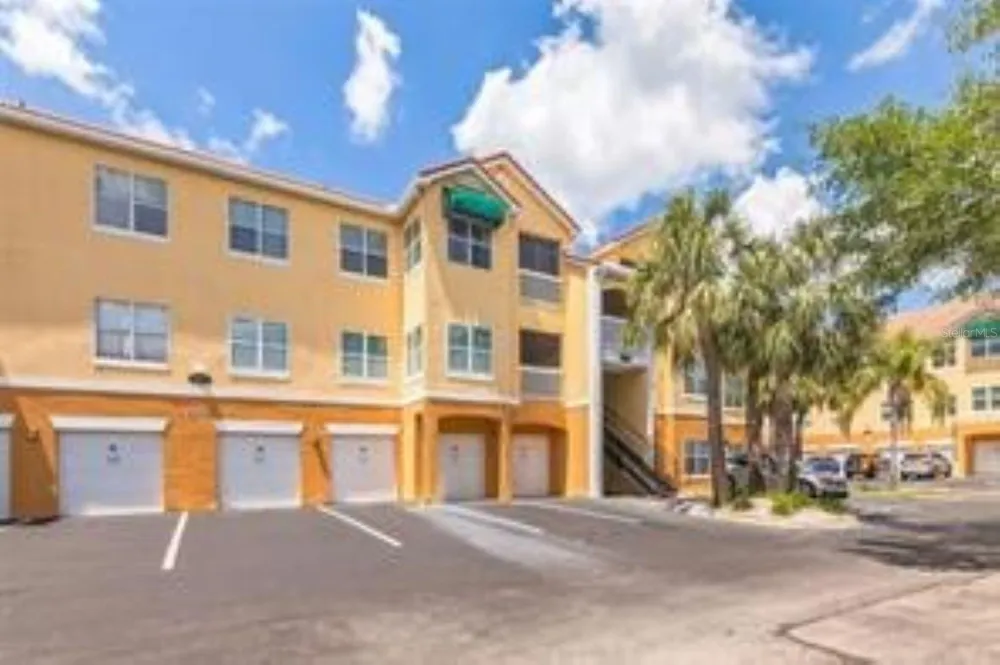 10764 70TH AVENUE #3305 Seminole, FL 33772