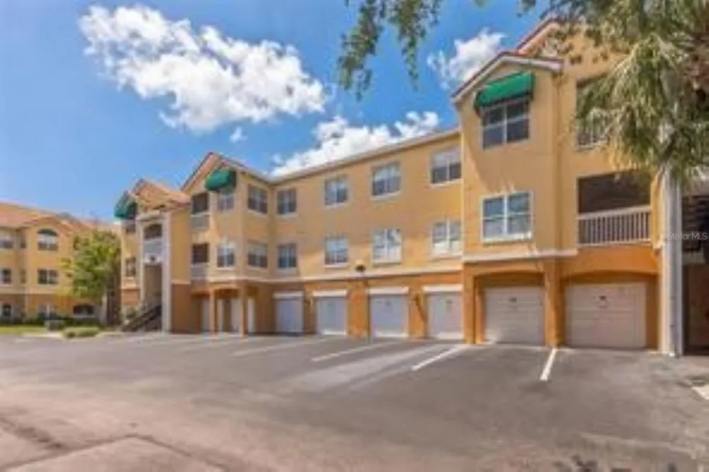 10764 70TH AVENUE #3305 Seminole, FL 33772