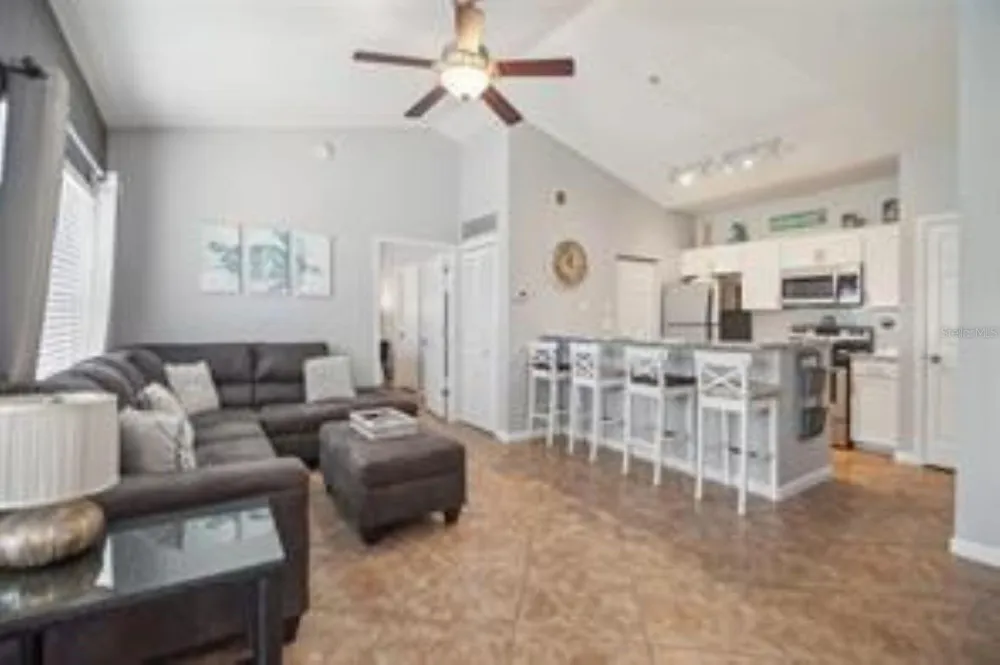 10764 70TH AVENUE #3305 Seminole, FL 33772