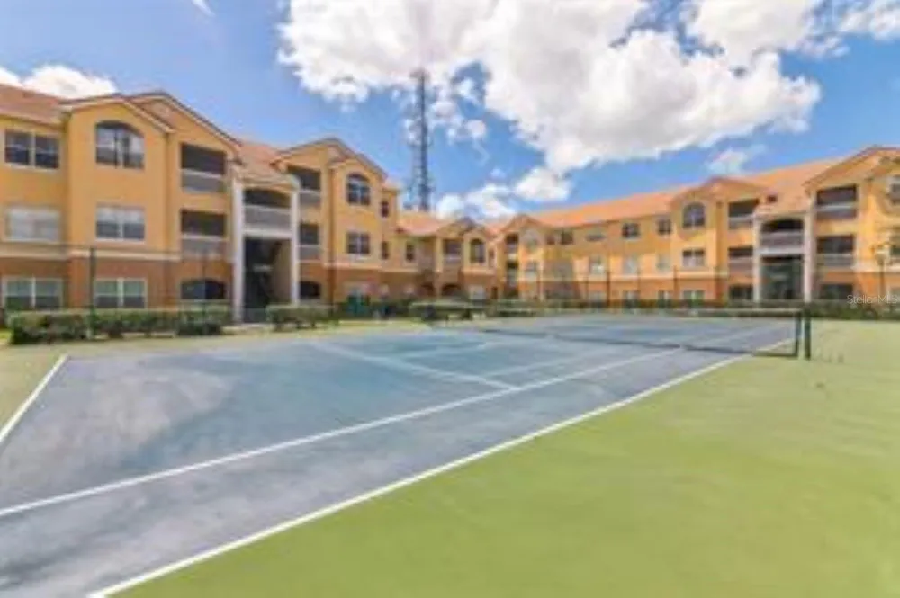 10764 70TH AVENUE #3305 Seminole, FL 33772