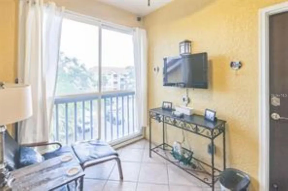 10764 70TH AVENUE #3305 Seminole, FL 33772