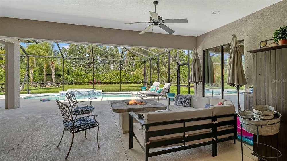 1043 145TH STREET CIRCLE NE Bradenton, FL 34212