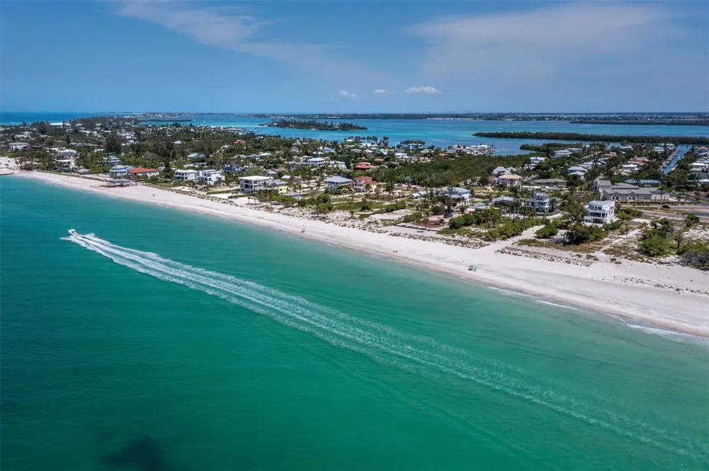 6351 GULF OF MEXICO DRIVE Longboat Key, FL 34228