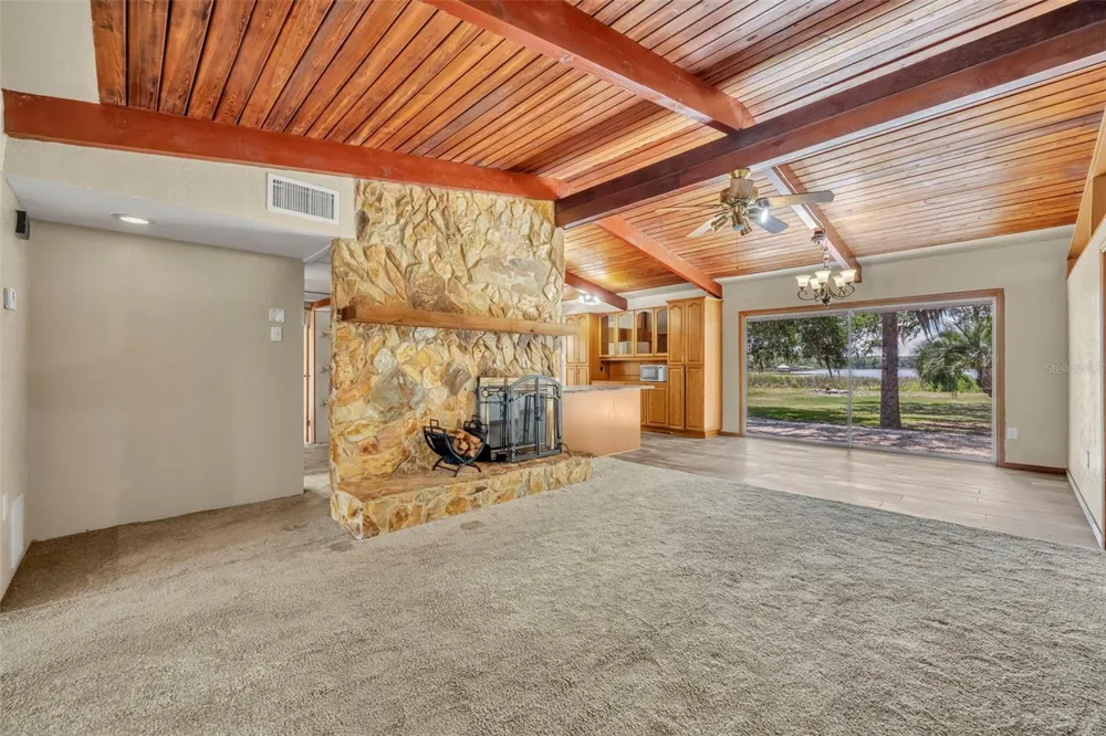 13450 SE 105TH TERRACE Ocklawaha, FL 32179