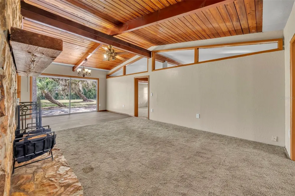 13450 SE 105TH TERRACE Ocklawaha, FL 32179