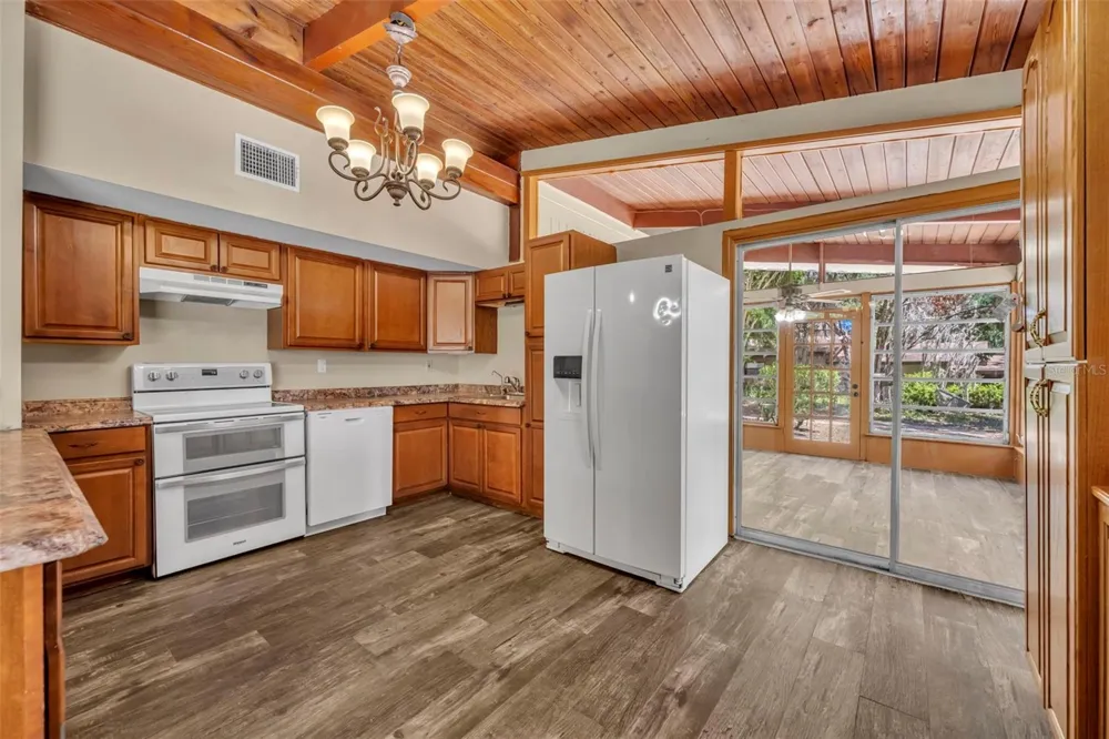 13450 SE 105TH TERRACE Ocklawaha, FL 32179