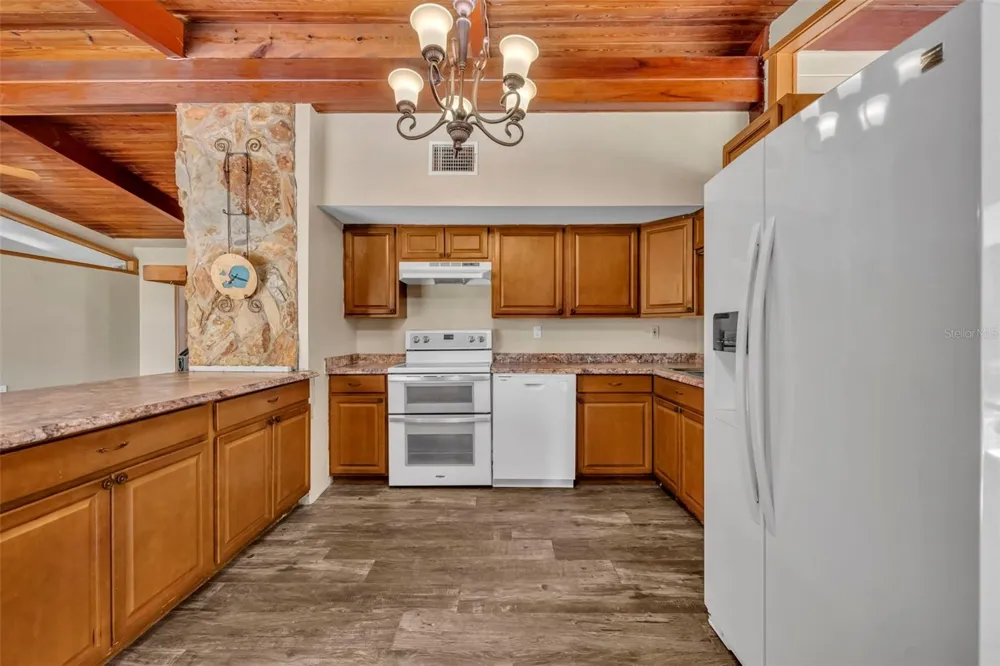 13450 SE 105TH TERRACE Ocklawaha, FL 32179
