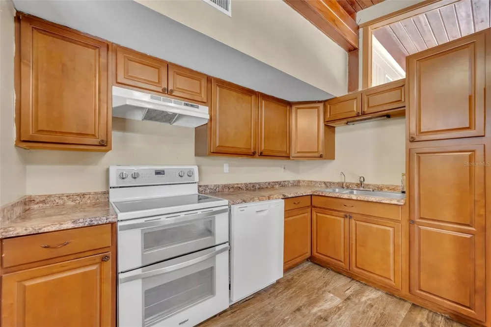 13450 SE 105TH TERRACE Ocklawaha, FL 32179