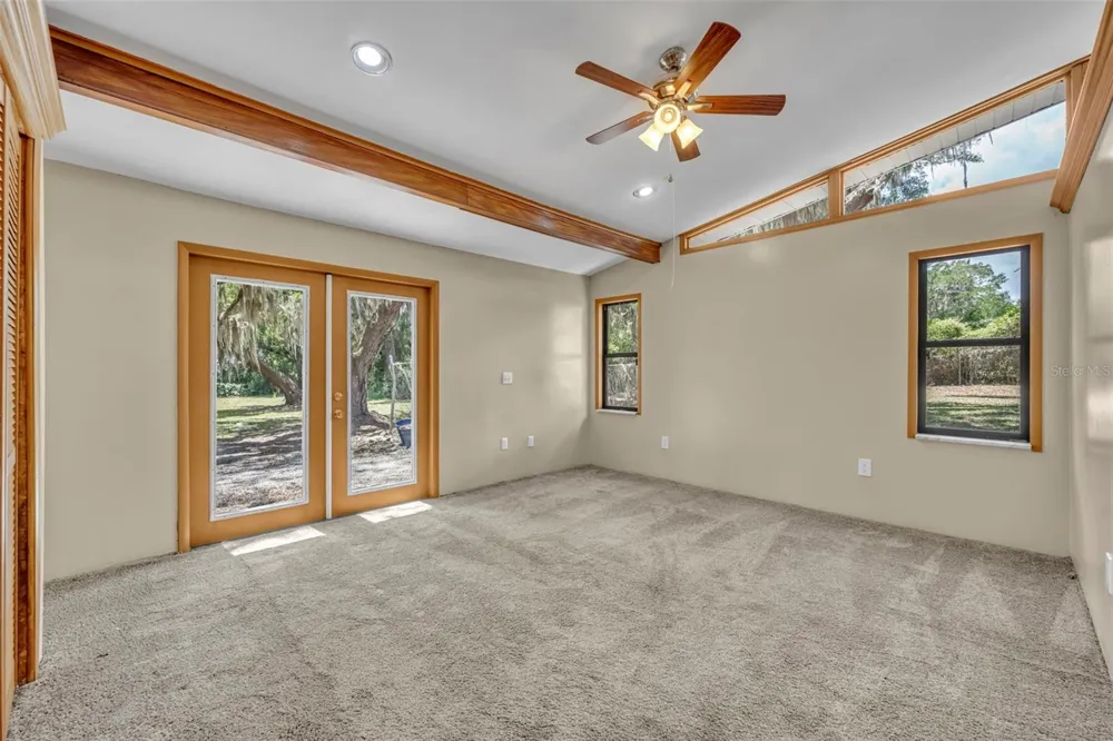 13450 SE 105TH TERRACE Ocklawaha, FL 32179