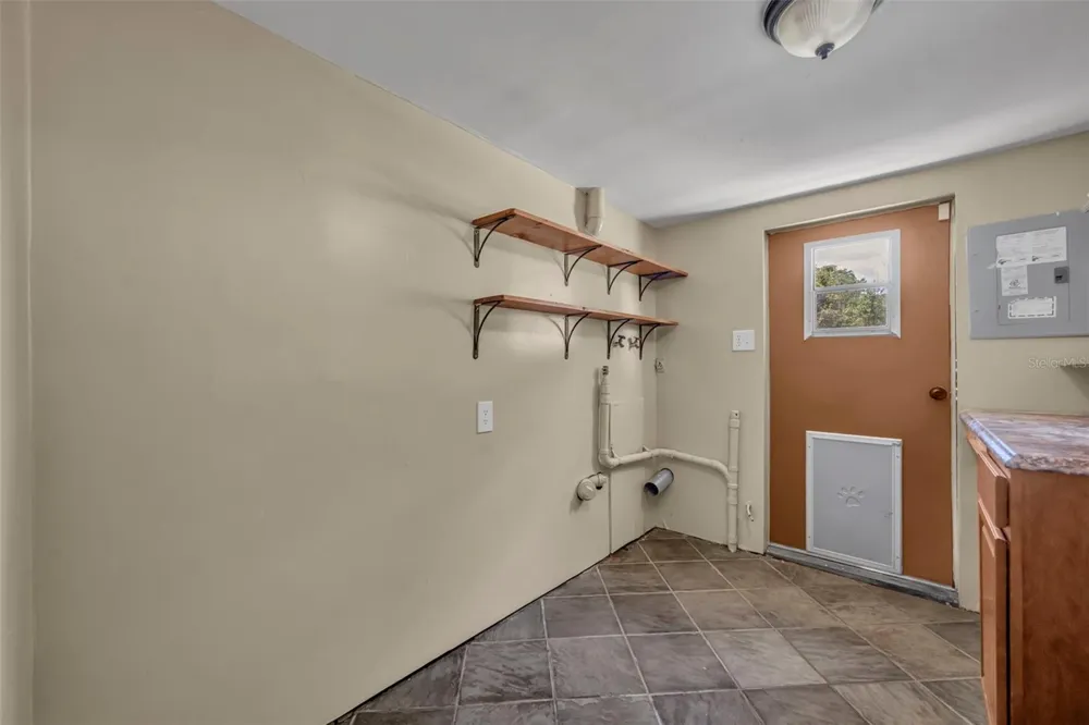 13450 SE 105TH TERRACE Ocklawaha, FL 32179