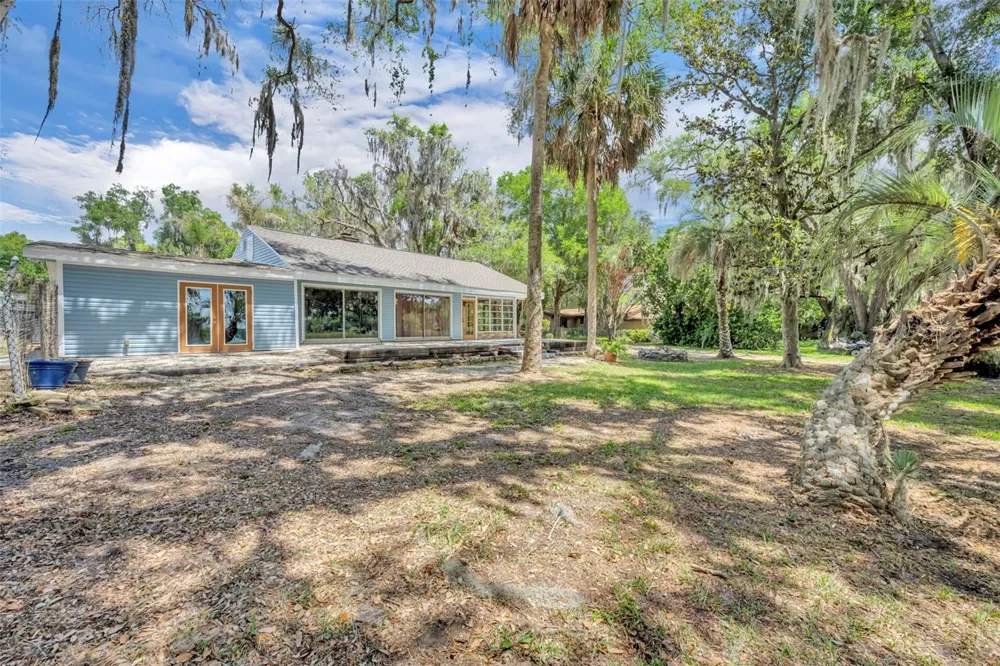 13450 SE 105TH TERRACE Ocklawaha, FL 32179