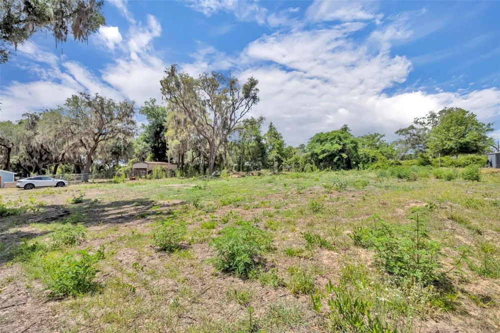 13450 SE 105TH TERRACE Ocklawaha, FL 32179