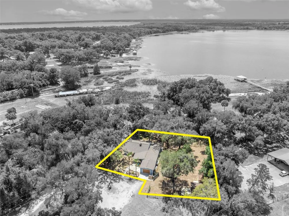 13450 SE 105TH TERRACE Ocklawaha, FL 32179