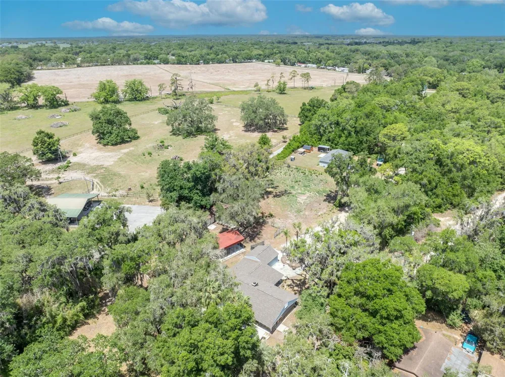 13450 SE 105TH TERRACE Ocklawaha, FL 32179