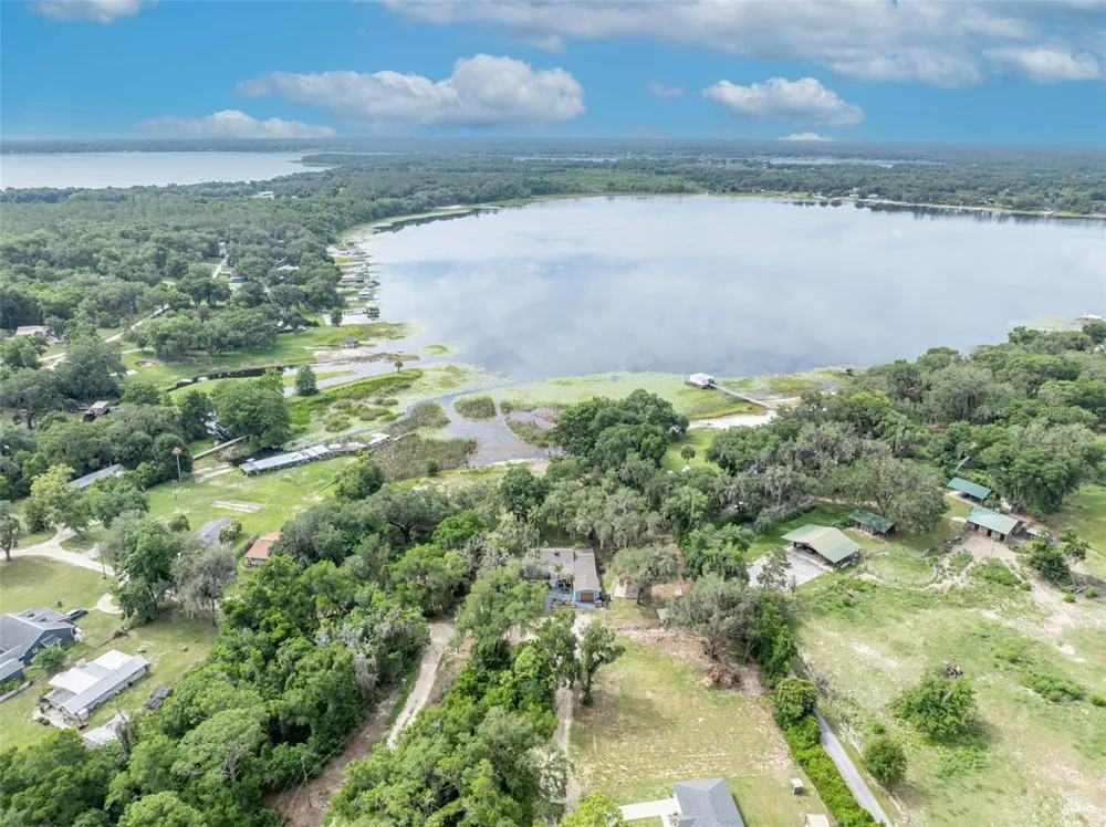 13450 SE 105TH TERRACE Ocklawaha, FL 32179