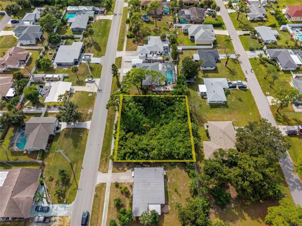 31 W SEMINOLE DRIVE Venice, FL 34293