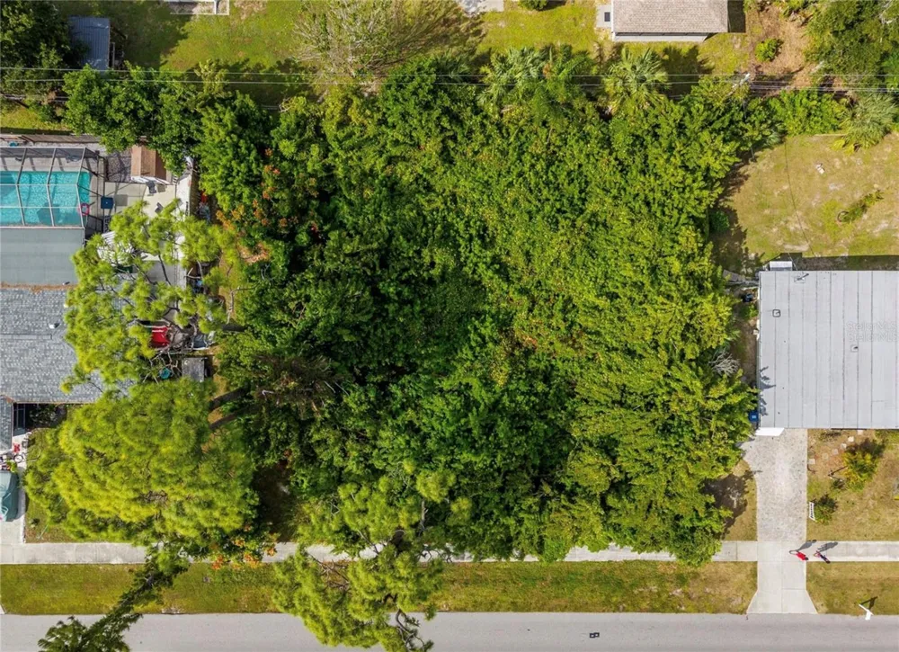 31 W SEMINOLE DRIVE Venice, FL 34293