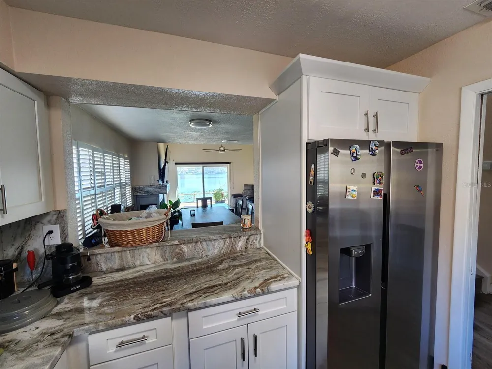 3402 ELLENWOOD LANE Tampa, FL 33618