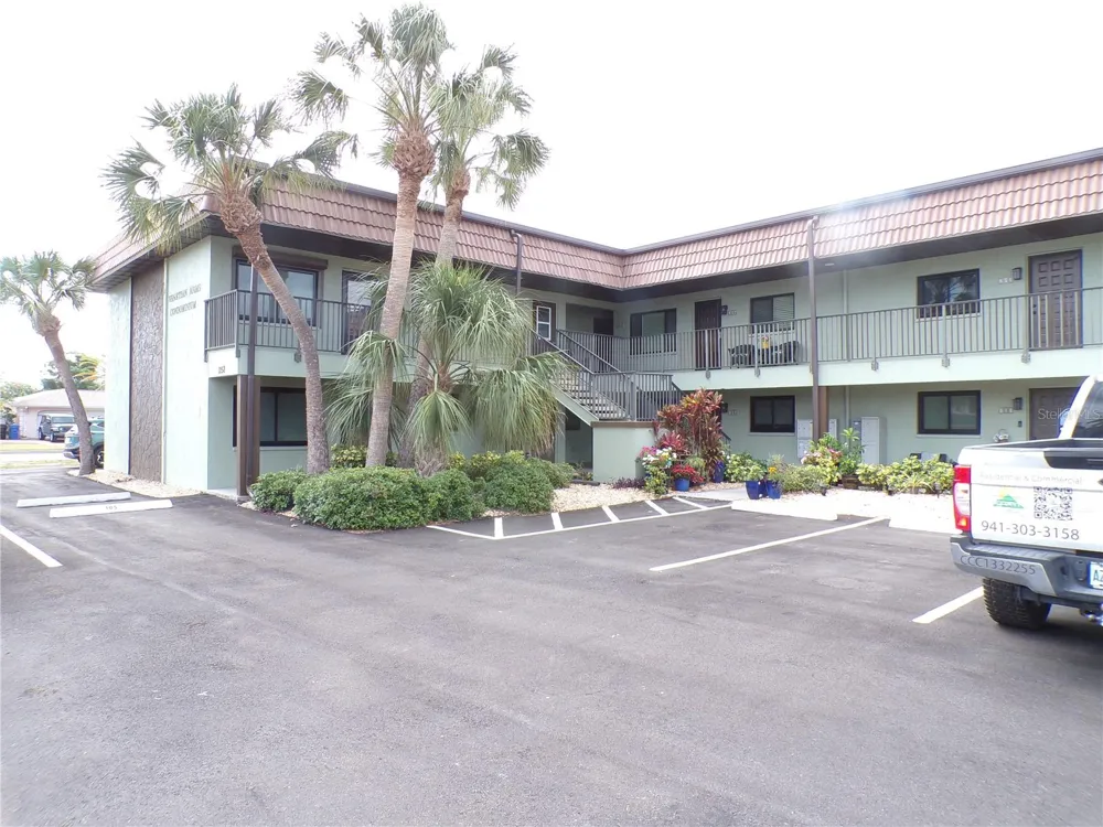 1258 BARBARA DRIVE #106 Venice, FL 34285