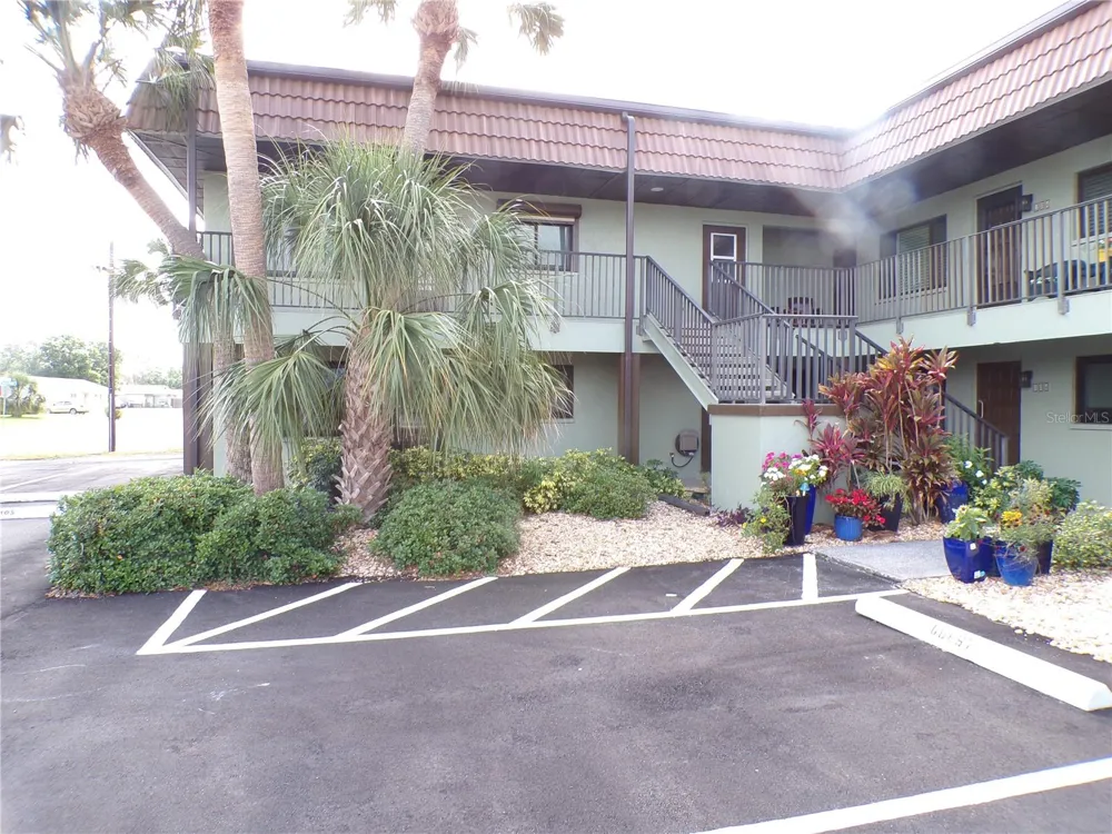 1258 BARBARA DRIVE #106 Venice, FL 34285