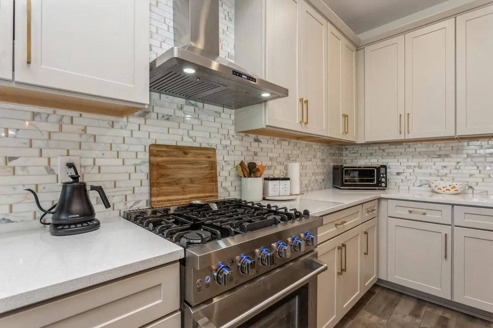 3281 GREAT BANYAN WAY Wesley Chapel, FL 33543