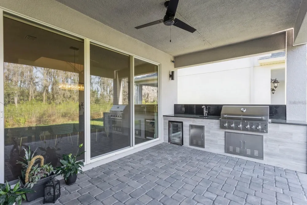 3281 GREAT BANYAN WAY Wesley Chapel, FL 33543