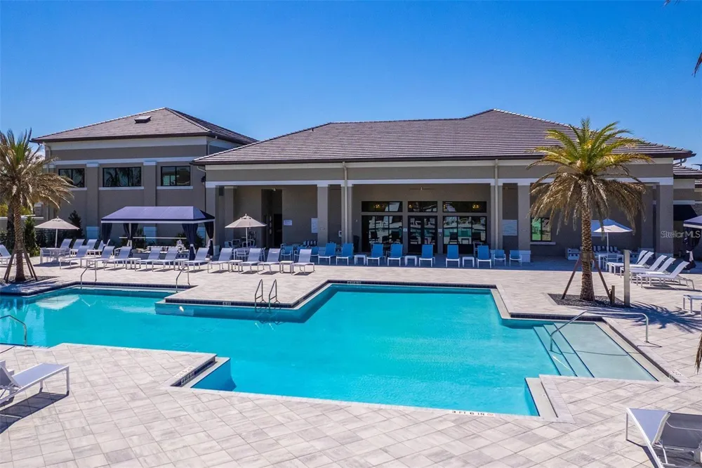 3281 GREAT BANYAN WAY Wesley Chapel, FL 33543