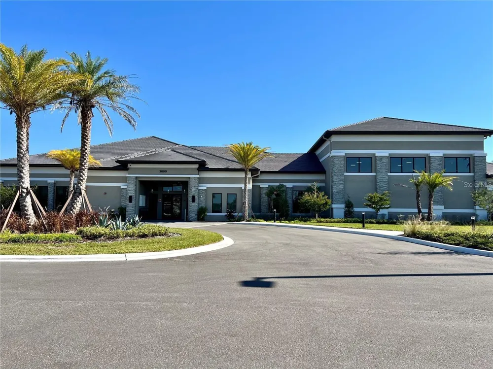 3281 GREAT BANYAN WAY Wesley Chapel, FL 33543