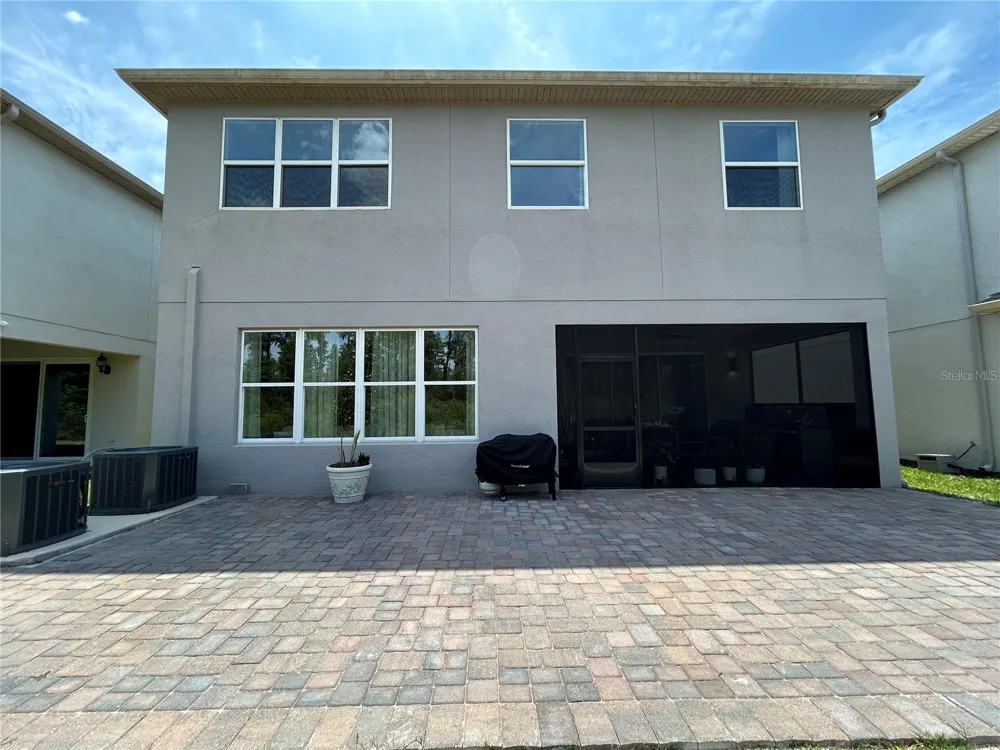 3281 GREAT BANYAN WAY Wesley Chapel, FL 33543