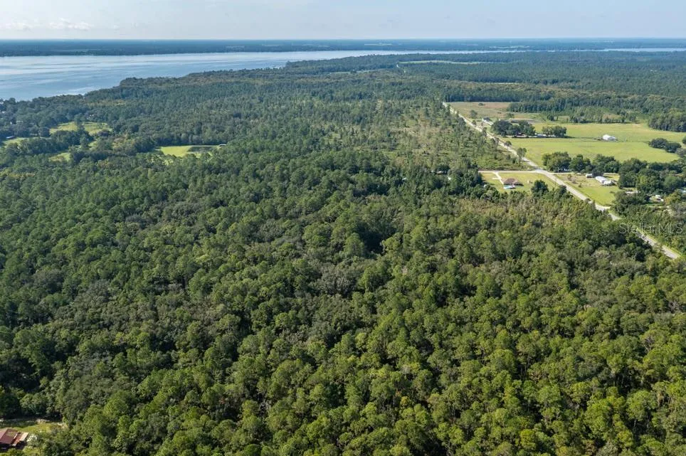859 W RIVER ROAD Palatka, FL 32177